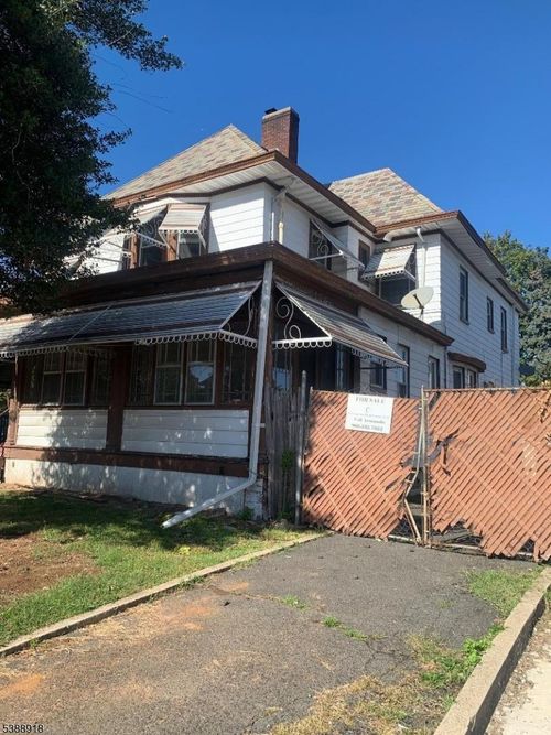 309 Park Ave, Orange, NJ, 07050-2814 | Card Image