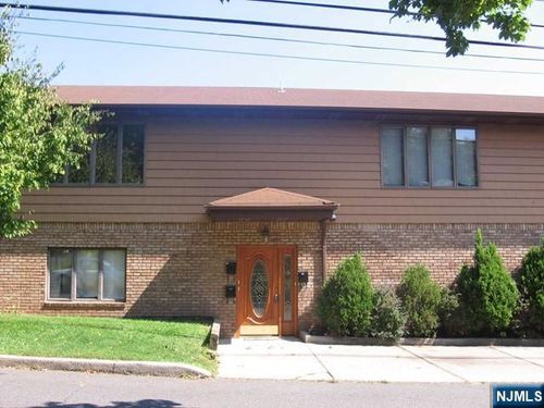 4 Hamilton Ave, Lodi, NJ, 07644-1225 | Card Image