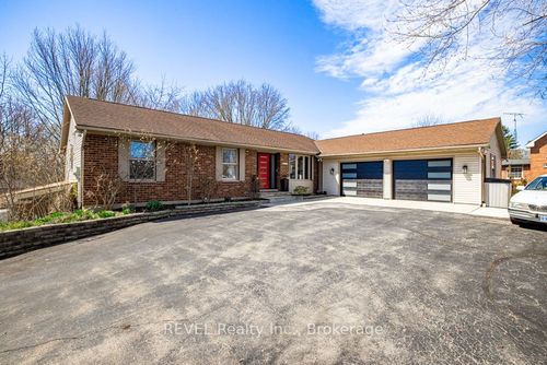 3765 Rebstock Road, Fort Erie, ON, L0S1B0 | Card Image