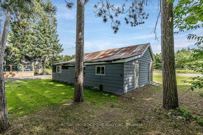 7216 County Rd 13, House other with 2 bedrooms, 1 bathrooms and 15 parking in Lisle ON | Image 46