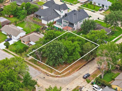 1949 Huge Oaks St, Houston, TX, 77055-2028 | Card Image