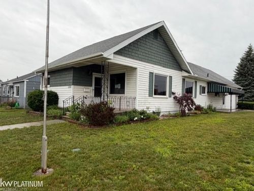 1303 23rd Street, Port Huron, MI, 48060 | Card Image