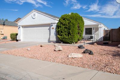 2854 W Muriel Drive, House other with 3 bedrooms, 2 bathrooms and null parking in Phoenix AZ | Image 2