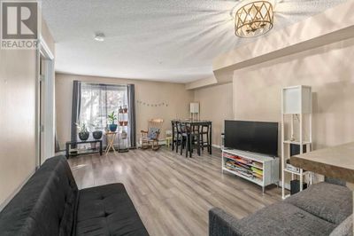 1420 - 8 Bridlecrest Dr Sw, Condo with 1 bedrooms, 1 bathrooms and 1 parking in Calgary AB | Image 3