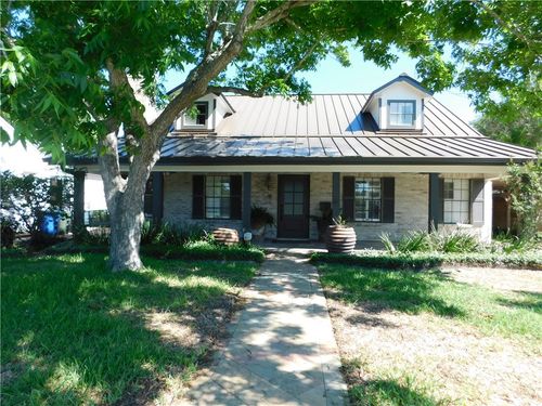 325 Del Mar Boulevard, Corpus Christi, TX, 78404 | Card Image