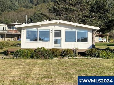 7434 Ne Logan Rd, House other with 2 bedrooms, 1 bathrooms and null parking in Lincoln City OR | Image 1