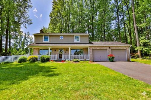 5662 Oak Ln, ZIONSVILLE, PA, 18092-2135 | Card Image