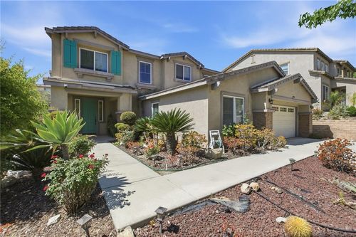 29267 Gateway Dr, Lake Elsinore, CA, 92530-7276 | Card Image
