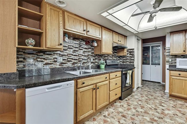 11187 Blythville Rd, House other with 3 bedrooms, 2 bathrooms and null parking in SPRING HILL FL | Image 10