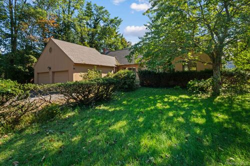 210 Lewis Rd, Northport, NY, 11768-1620 | Card Image