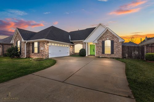 333 Oakland Pl, Bossier City, LA, 71112-9743 | Card Image
