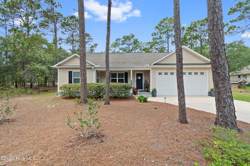1134 Twin Lakes Dr, Southport, NC, 28461-9717 | Card Image