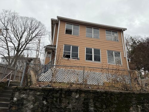 4 Maxwell Ct, Worcester, MA, 01607-1016 | Card Image