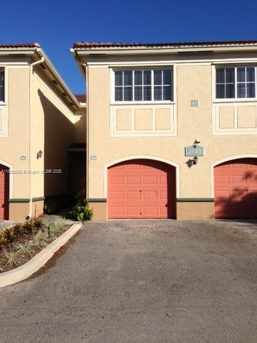 apt-204-2549 Centergate Dr, Miramar, FL, 33025-7297 | Card Image