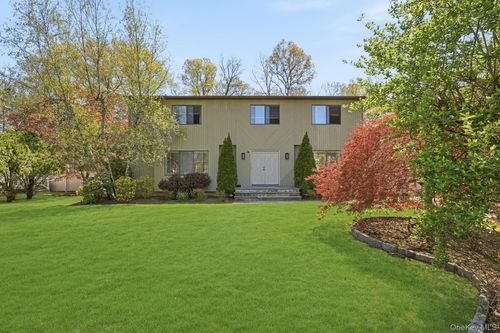 26 Devonshire Devonshire Dr, White Plains, NY, 10605-5444 | Card Image