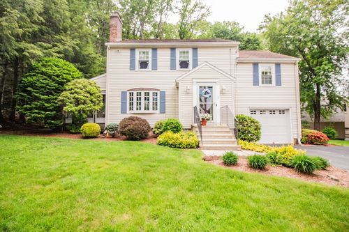 2 Paradox Dr, Worcester, MA, 01602-1321 | Card Image