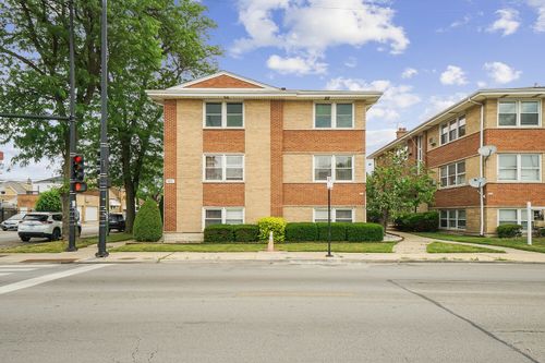 4-6972 W Belmont Ave, Chicago, IL, 60634-4652 | Card Image