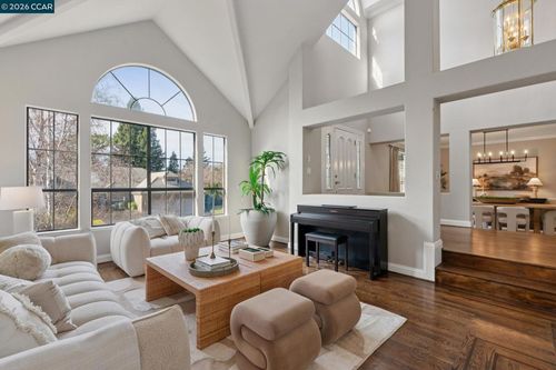 40 Oak Trail Ct, Alamo, CA, 94507-2502 | Card Image