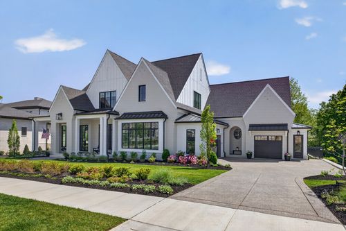 8860 Edgecomb Dr, College Grove, TN, 37046-1531 | Card Image