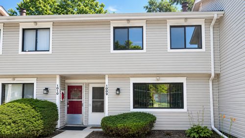1009 Bayside Dr, Palatine, IL, 60074-3211 | Card Image