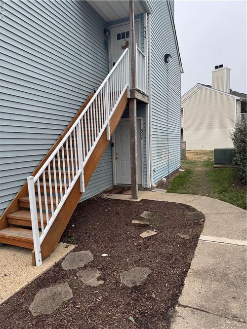 537 Pier Ct, Virginia Beach, VA, 23462-7709 | Card Image