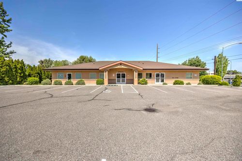b102-515 N Neel St, Kennewick, WA, 99336-2258 | Card Image