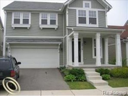 2018 Harbor Village Ave, Keego Harbor, MI, 48320-1374 | Card Image