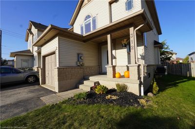 312 Pastern Trail, Townhouse with 3 bedrooms, 2 bathrooms and 3 parking in Waterloo ON | Image 3