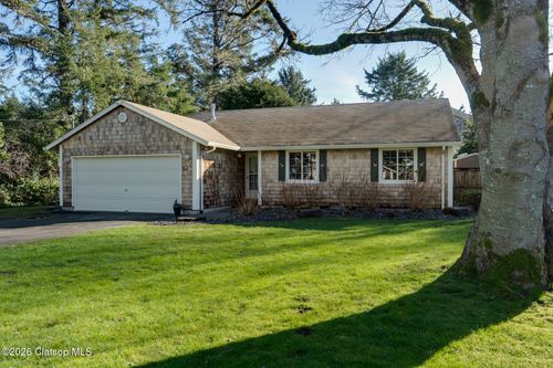 641 6th St, Gearhart, OR, 97138 | Card Image