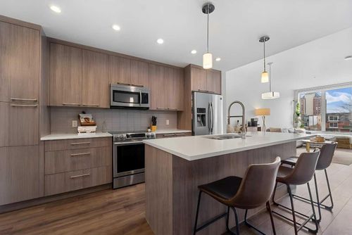 307-317 22 Ave Sw, Calgary, AB, T2S3H6 | Card Image