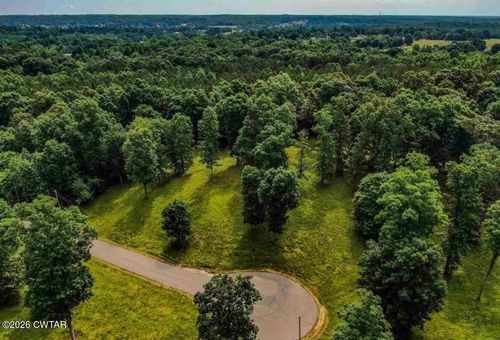 000 Oak Point Dr, Lexington, TN, 38351 | Card Image