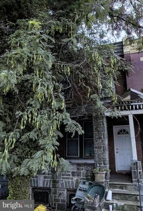 4050 Cambridge St, PHILADELPHIA, PA, 19104-1232 | Card Image