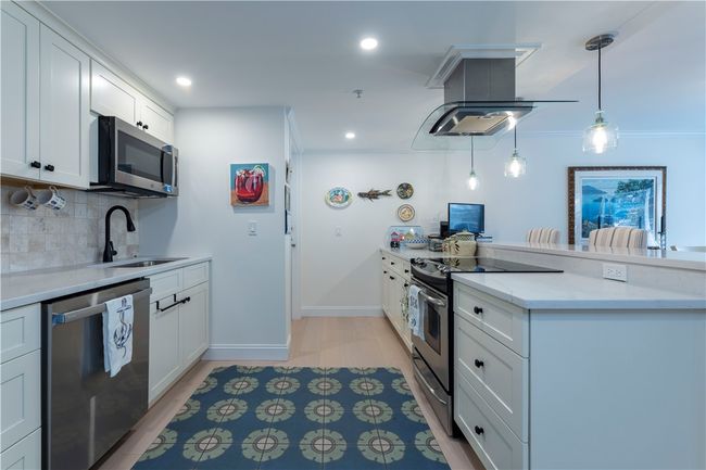 APT-1 - 53 Conanicus Ave, Condo with 2 bedrooms, 2 bathrooms and 2 parking in Jamestown RI | Image 16