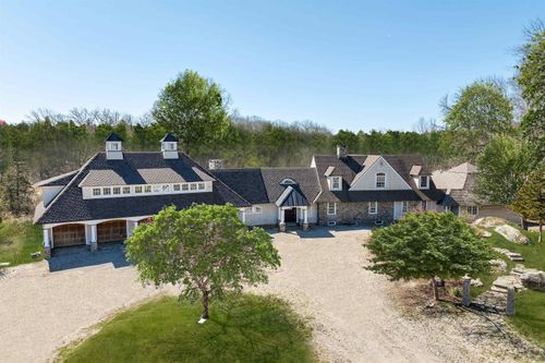 21/25 Winecellar Road, Durham, NH, 03824 | Card Image