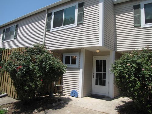 apt-b2-220 Elizabeth St, Chapel Hill, NC, 27514-3214 | Card Image