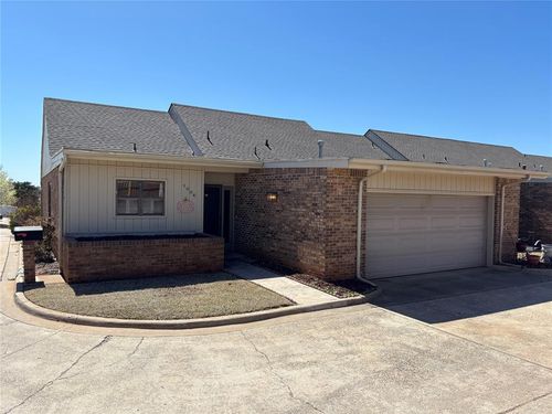 16-1006 Scissortail Drive, Clinton, OK, 73601 | Card Image
