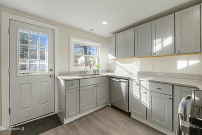 Bright and sweet kitchen | Image 3