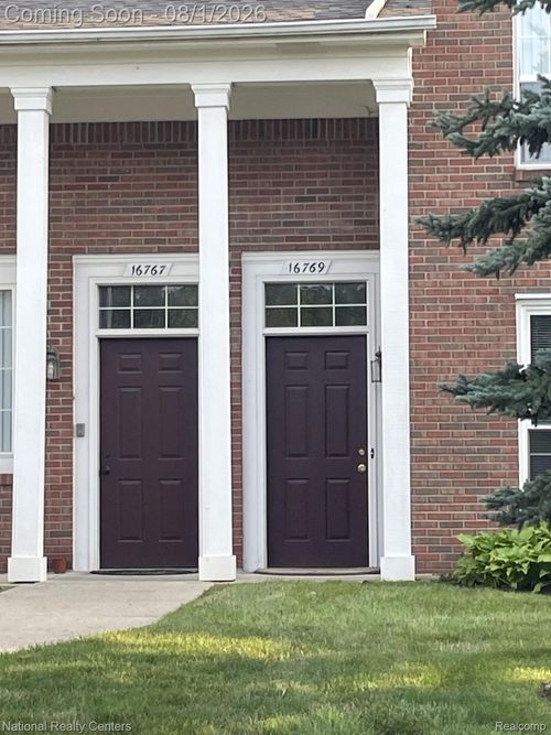 16769 Carriage Way, Northville, MI, 48168-6501 | Card Image