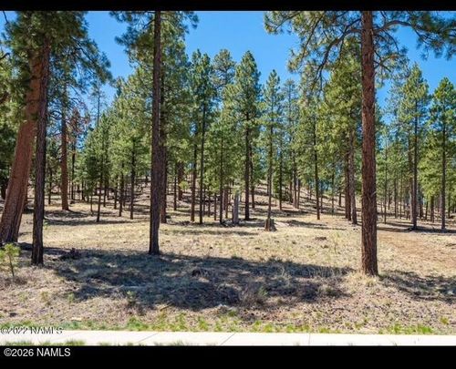 2057 N Cobblestone Cir, Flagstaff, AZ, 86001-0759 | Card Image