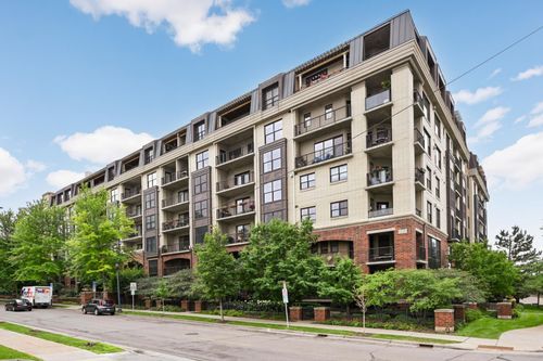 unit-301-317 Groveland Ave, Minneapolis, MN, 55403-3659 | Card Image