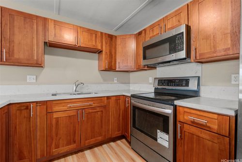 94-203 Kahualii St, Waipahu, HI, 96797-3414 | Card Image