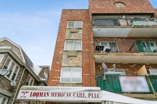 3745 75th St, Jackson Heights, NY, 11372-6435 | Card Image