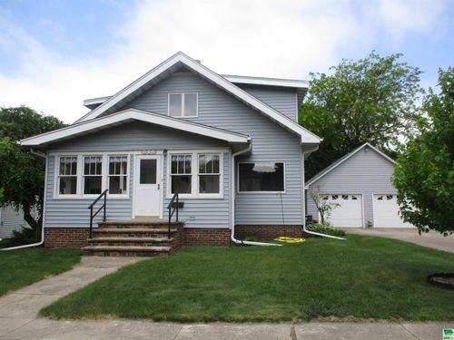 316 S 1st St, Laurens, IA, 50554-1436 | Card Image