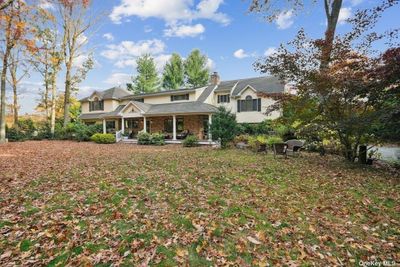 18 British Colony Road, House other with 5 bedrooms, 3 bathrooms and null parking in Northport NY | Image 2