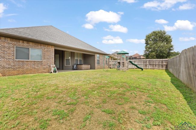 2502 Oasis Dr, House other with 4 bedrooms, 3 bathrooms and null parking in Longview TX | Image 43