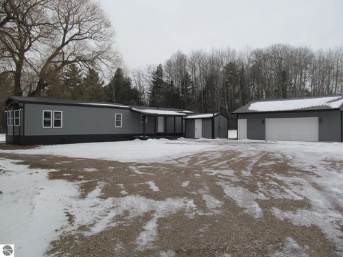 4464 S Wilson Rd, Falmouth, MI, 49632-9743 | Card Image