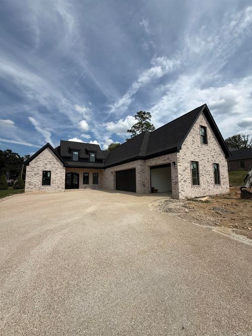 209 Arlington Park Dr, Hot Springs, AR, 71901-7998 | Card Image