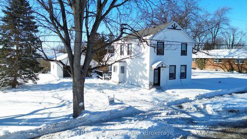 2593 Duryee St, Oil Springs, ON, N0N1P0 | Card Image