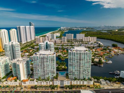 4-1603-300 Sunny Isles Blvd, North Miami Beach, FL, 33160 | Card Image