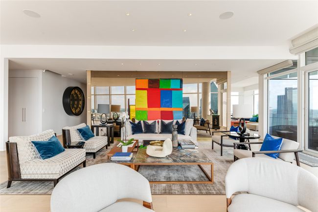 Living Room | Image 7